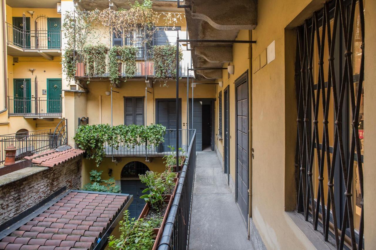 Living - Via Brera 23 *
